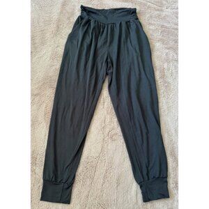 UEU Women’s Pants Size Small Black